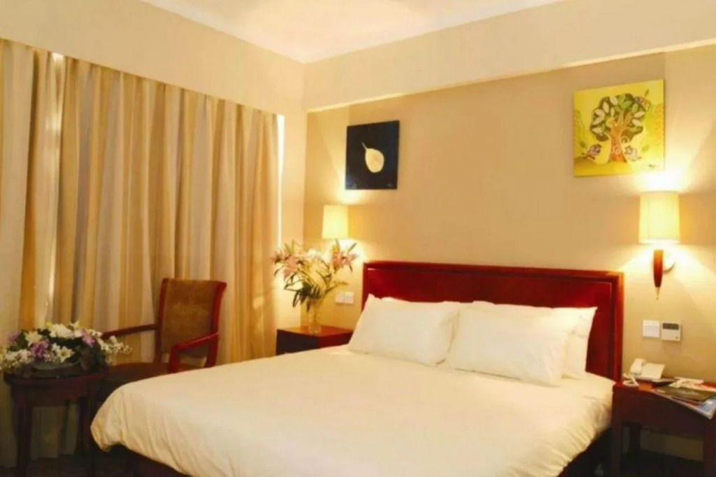 GreenTree Inn TianJin JinNan ShuangLin Metro Station Express Hotel