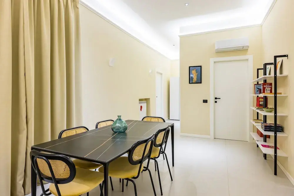 Modern Family Spacious Apartment Near Toledo