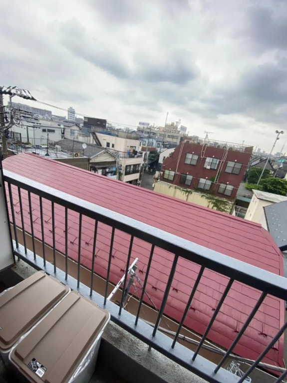 Takemura Building 304