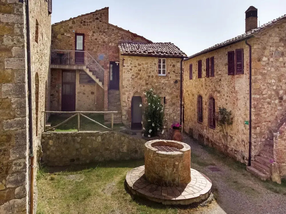Farmhouse in Tuscany Near Petriolo Spa