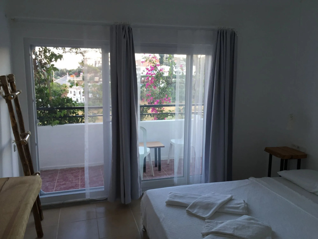 Pataros Hotel