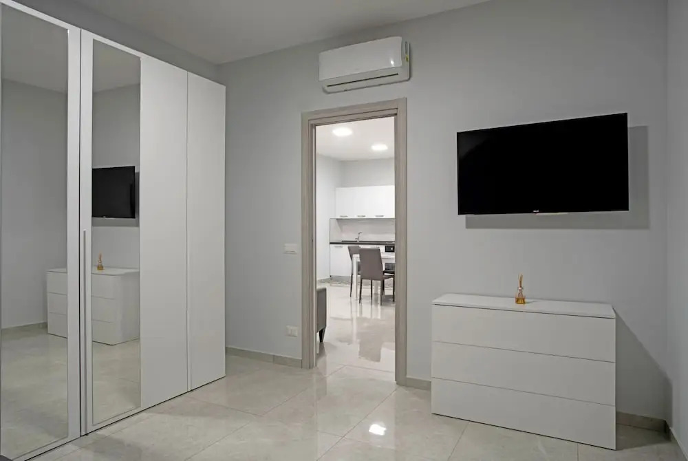 Giovis Apartments