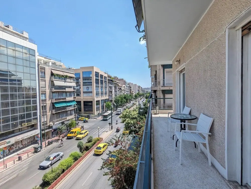 Athens Divas Velvet Gold Suites