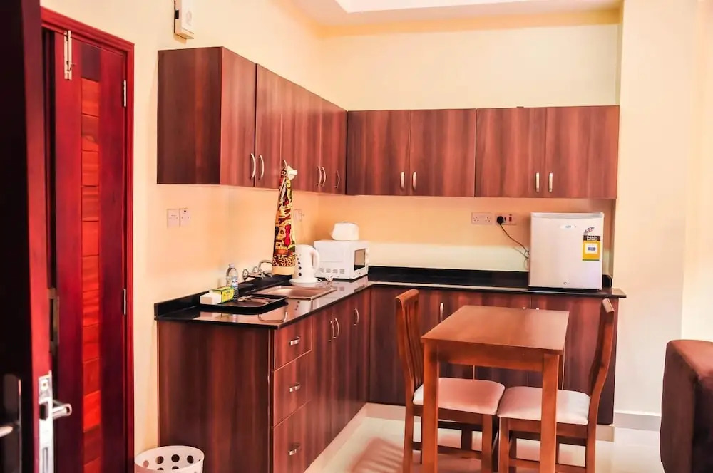 Kampala Suites