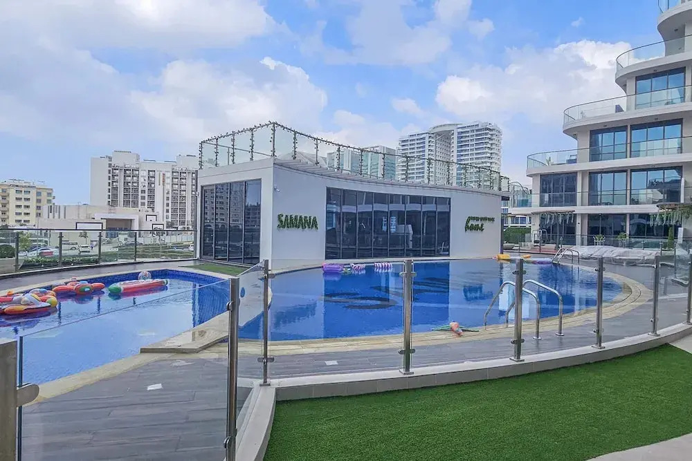 Sky Garden s Magnificent 1 Bedroom Apartment Perfect for 4