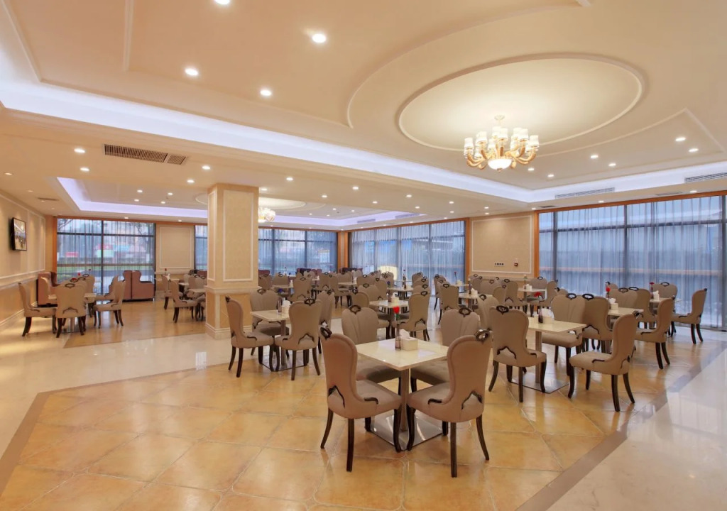 Venus International Hotel ( Shanghai Wild Zoo Shop)