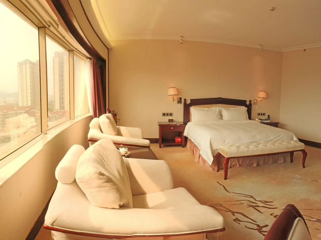 Junyi Hotel