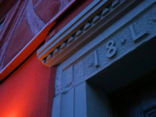 Rotes Ross Marktbergel