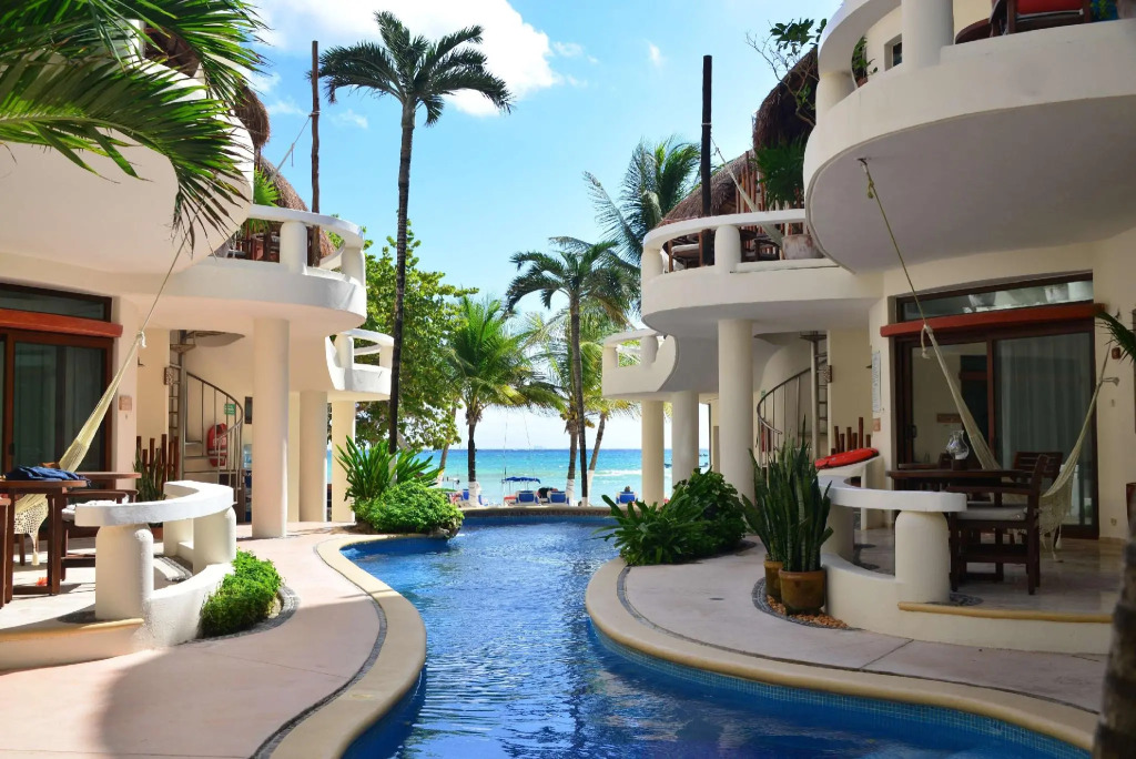 Playa Palms Beach Hotel
