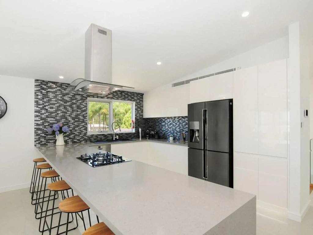 Water View A Luxury Pet Friendly Home Overlooking Moona Moona Creek