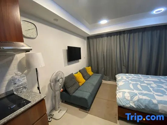 Thai Studio Condotel 777 Apartments are located next to the longest and cleanest beach