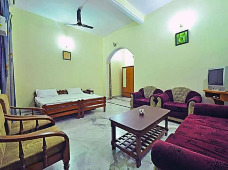 Relax Inn Kathgodam
