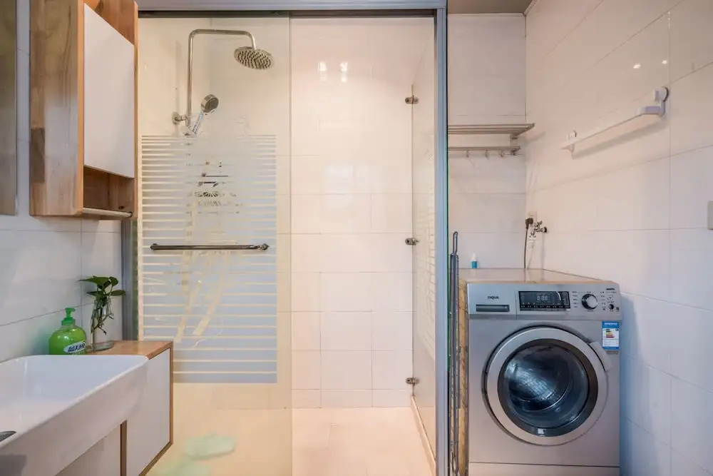 Living In Local Apartment Best Location-48