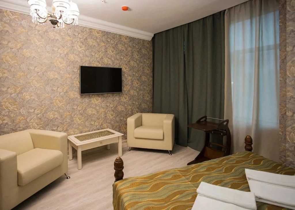 De Art 13 Hotel Na Profsoyuznoy