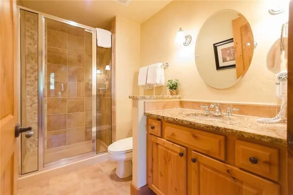 5109 Emerald Lodge, Trappeur's Crossing Apartment 4