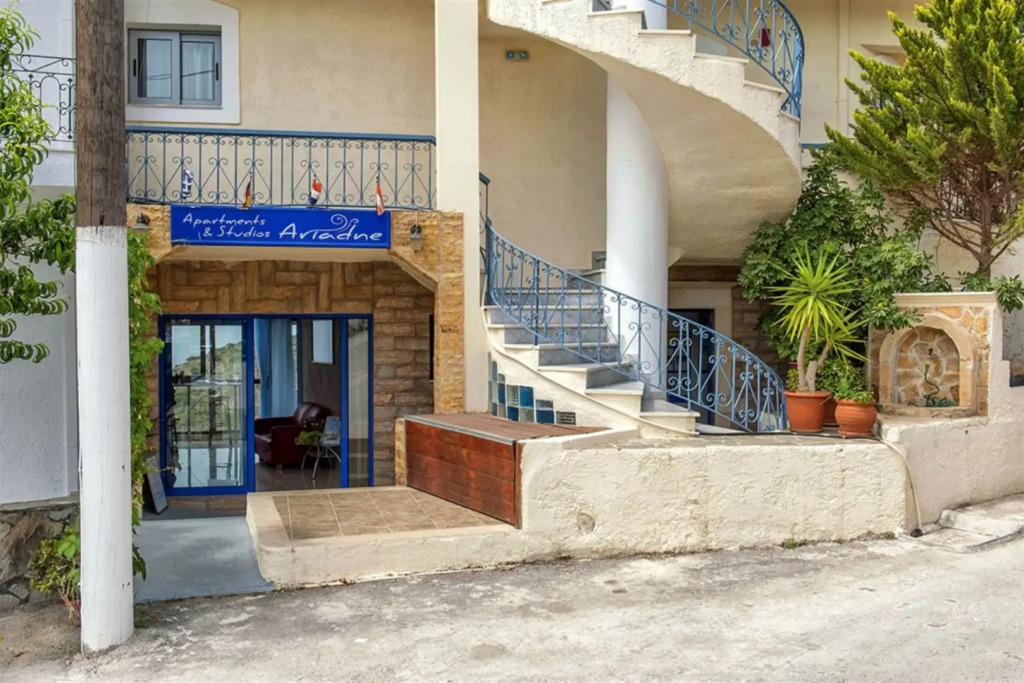 Ariadne Apts