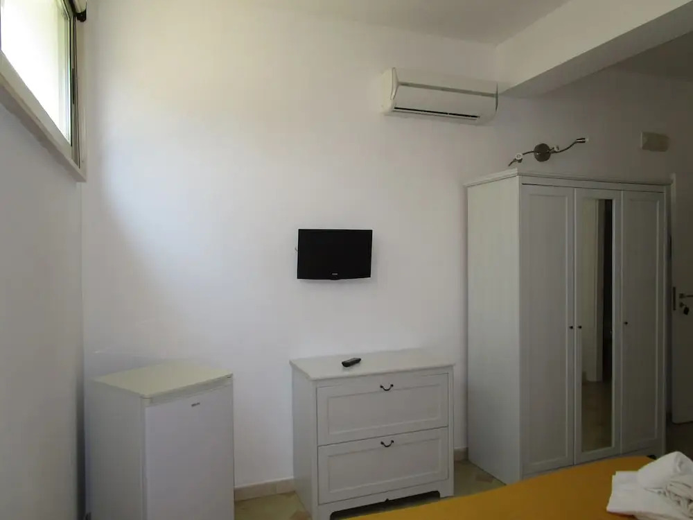 Sunshine Hotel