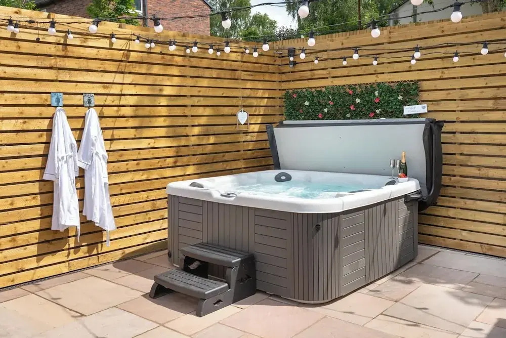 Beautiful 2-bed Cottage Near Carlisle With Hot Tub