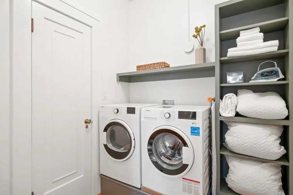 The Adaline 2 Beautiful Hyde Park 1BR Suite