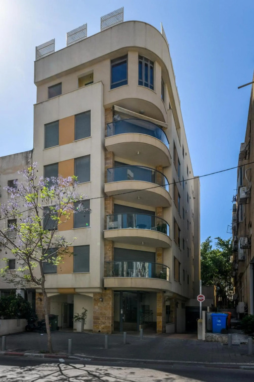 Modern & Sunny 1 BDR w balcony and parking