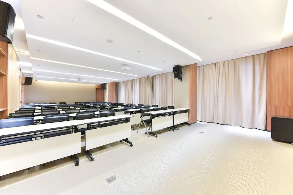 Atour Hotel Beijing Linkong New National Exhibition Center Branch