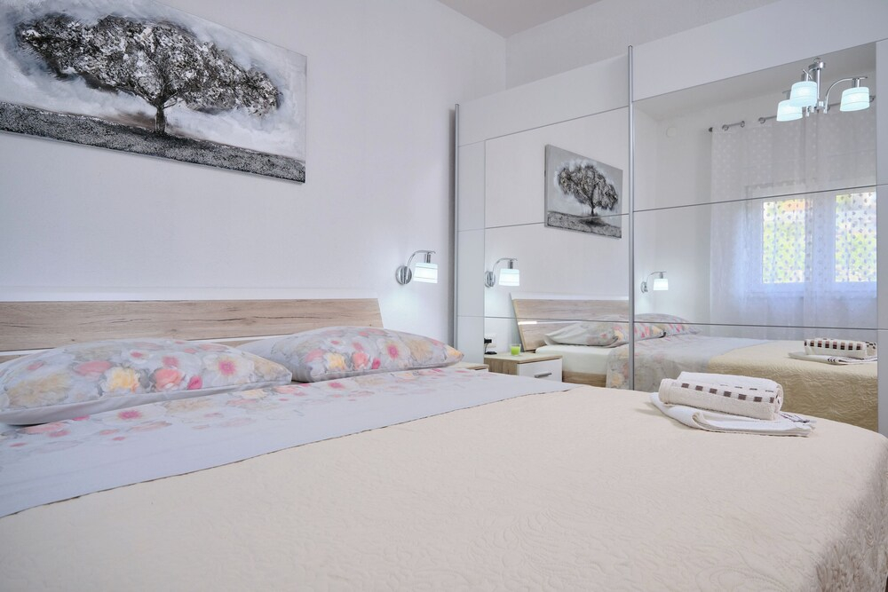 Holiday Home Villa Radun by Interhome