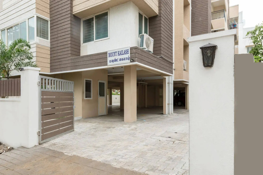Hotel Mount Kailash Suites