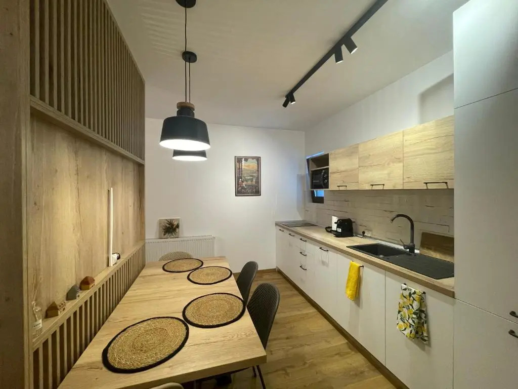 Pine Tree Residence
