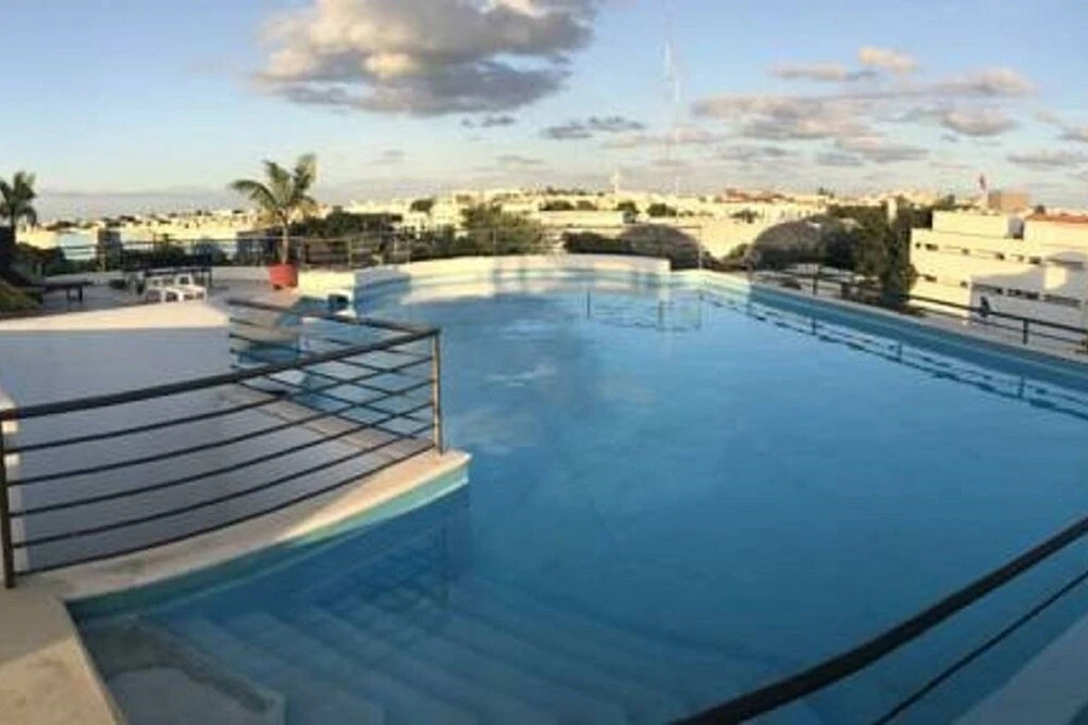 Amalfi Xlieva Penthouse. 3 Blocks From the 5th Ave