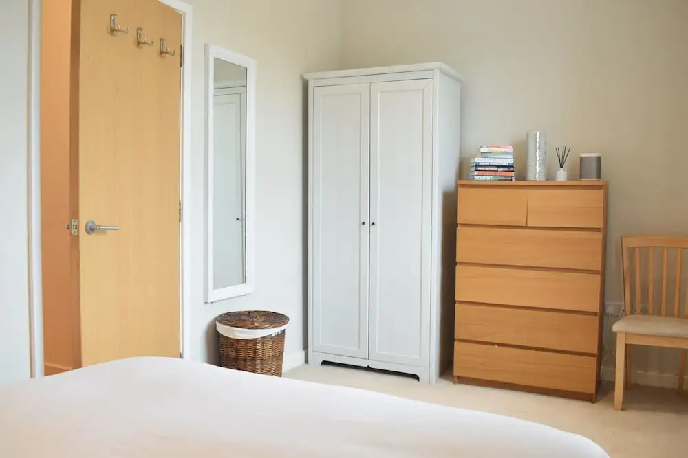 Modern 2 Bedroom Maisonette