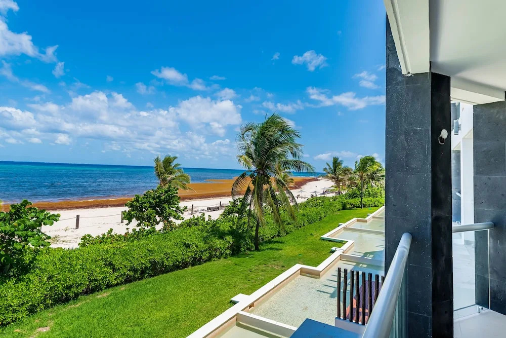 Mareazul Beach Front Resort Condos at Playa del Carmen