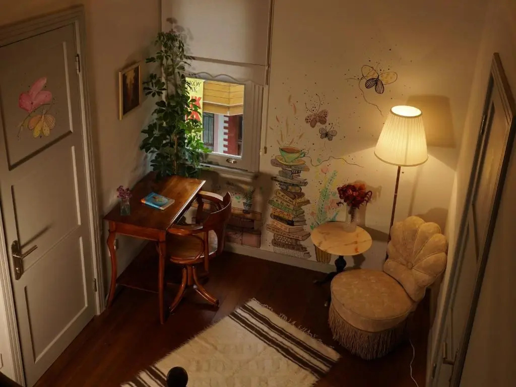 Tilas - Rooms in 19th Century Wooden Townhouse,Kadikoy