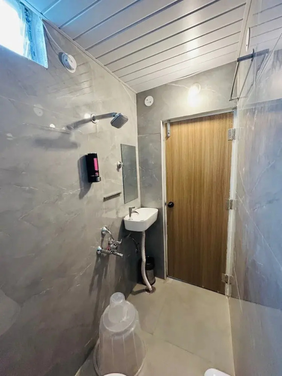 Wildwings Premium Hotel