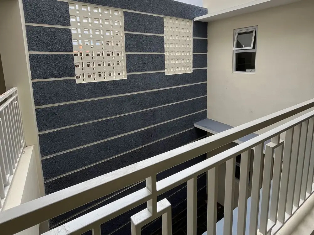 Urbanview Indria Inn Solo by RedDoorz