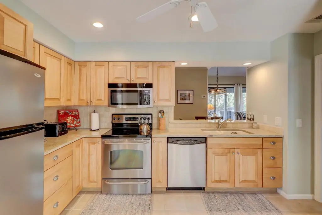 3327 Lake Forest Sea Pines 2 BR Condo