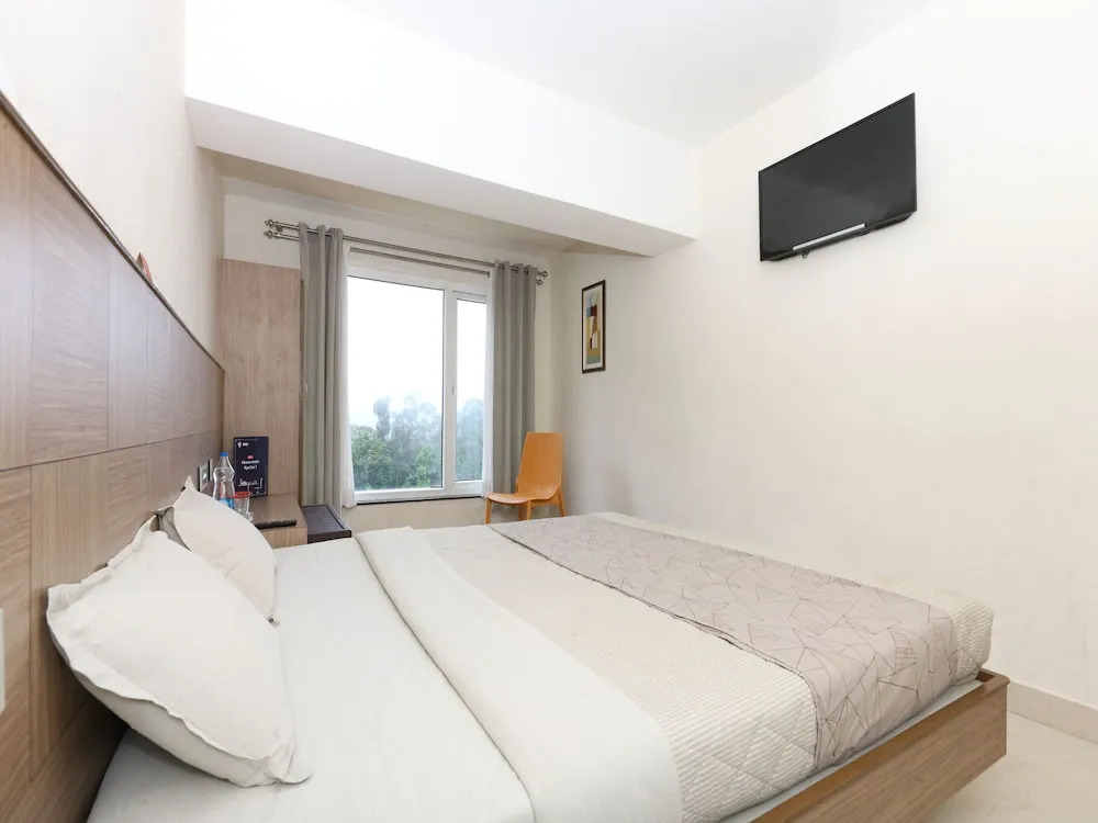 OYO 4943 Sandanams Villa