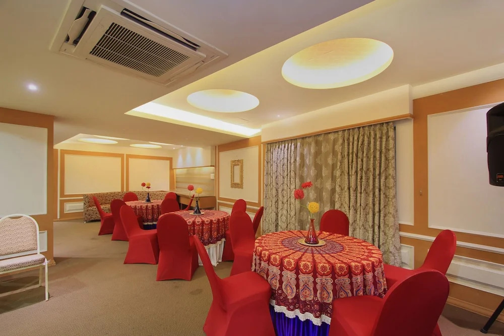 FabHotel Berrys - Kadubisanahalli - Outer Ring Road