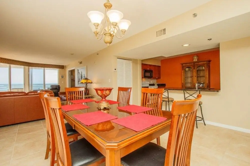 Som 701 - Somerset 3 Bedroom Condo by Redawning