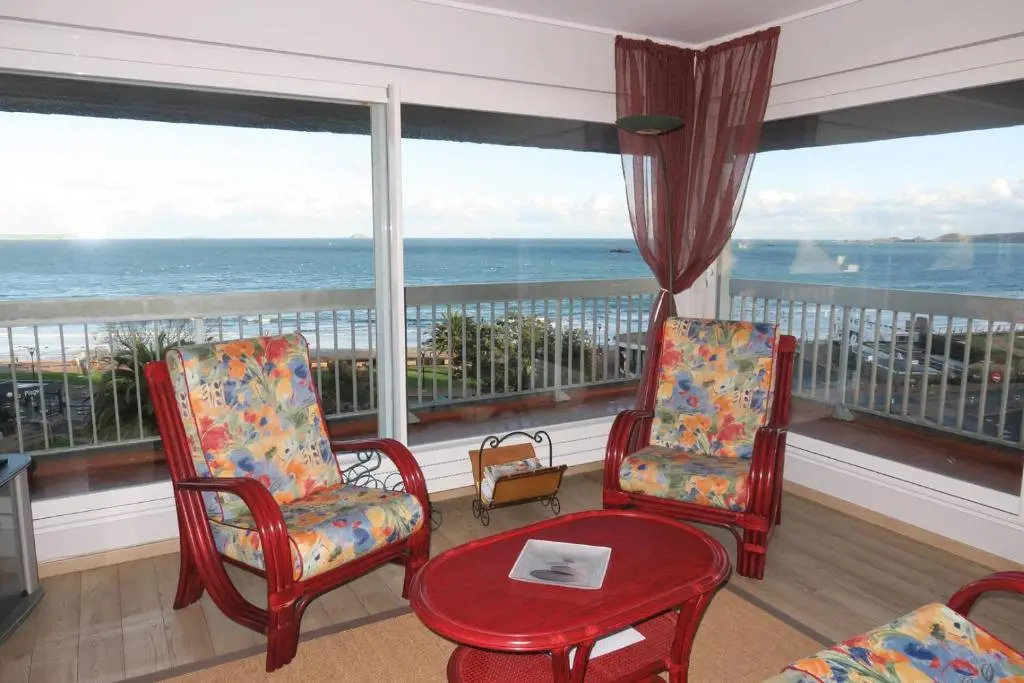 Appartement VUE PANORAMIQUE MER plage de Trestraou à PERROS-GUIREC - Réf 911