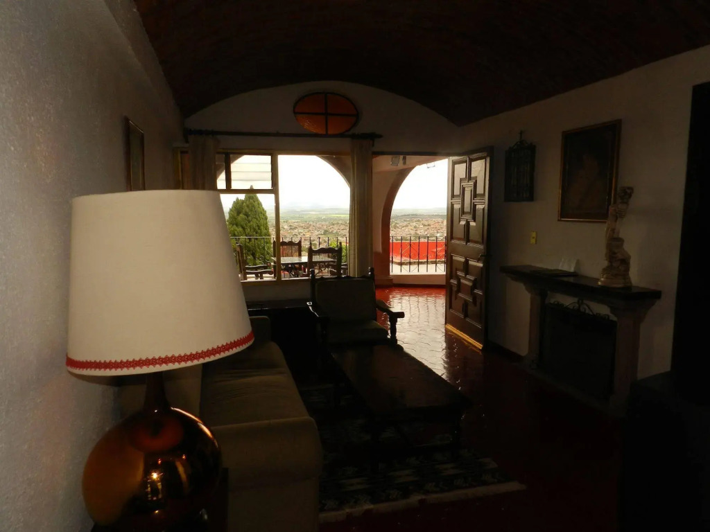 hotel la ermita suites