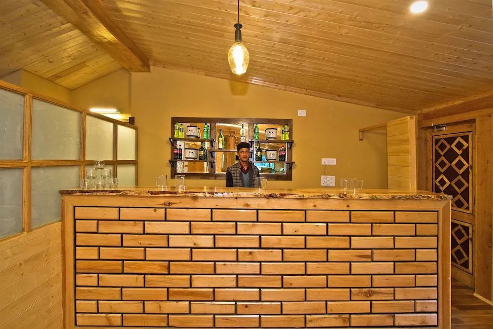 Vyas Vatika a wooden exotic Resort Near Old Manali