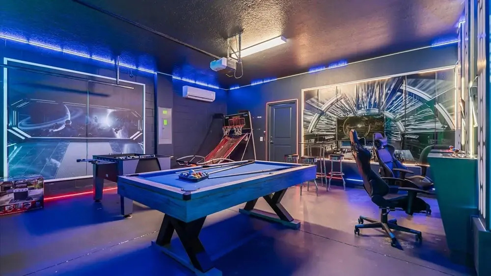 Upstay - Pool & Hot Tub Heating, Epic Games Room