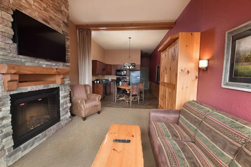 Wilderness at the Smokies – River Lodge Suites