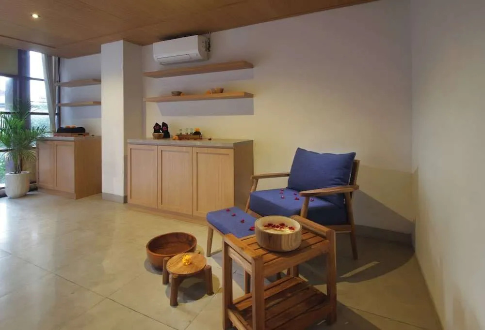 Nadi Hotel Legian