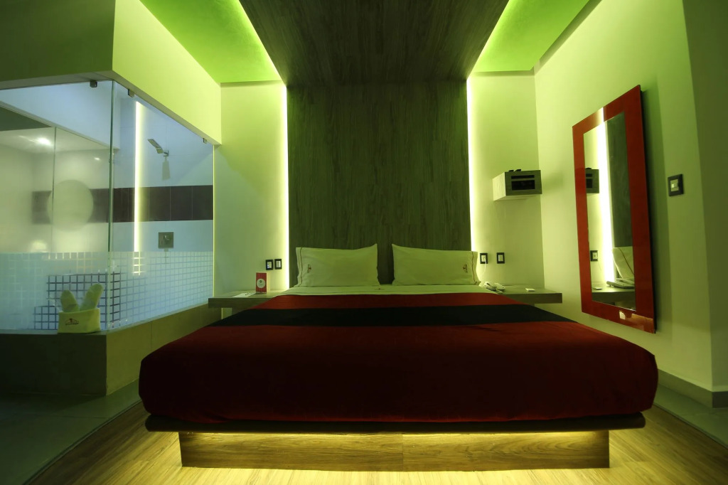 Auto Hotel Marques - Adults Only