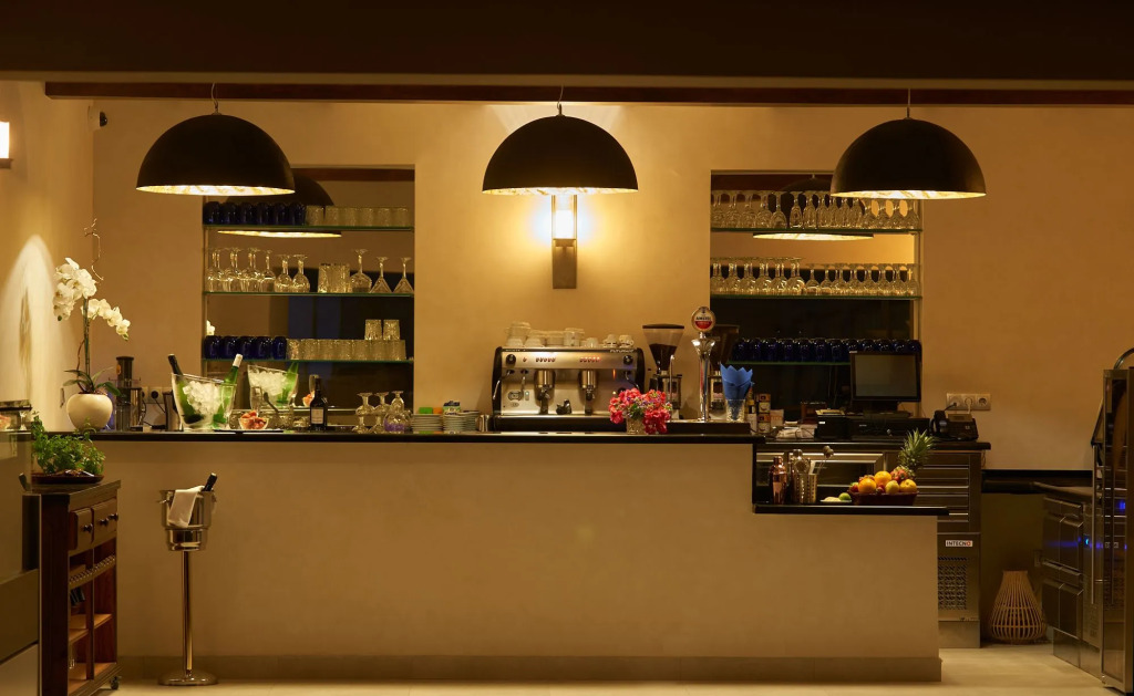 Paloma Blanca Boutique Hotel