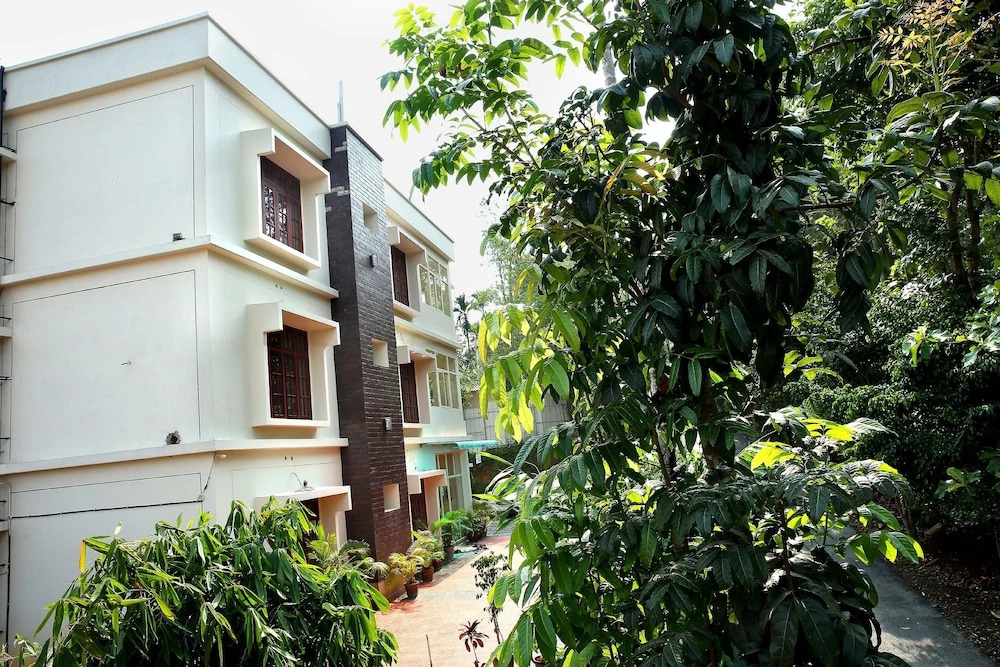 OYO 8897 Resort August Residency