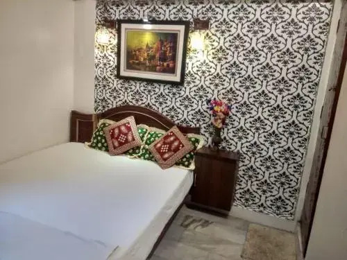 Shiva Guest House