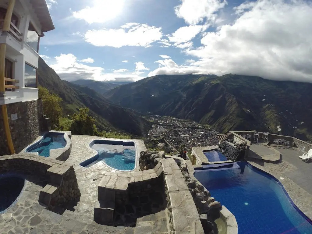 Luna Volcán, Adventure SPA - formerly Luna Runtún
