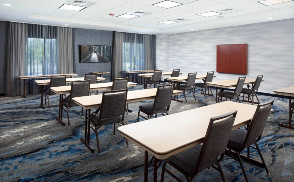 Fairfield Inn & Suites South Boston